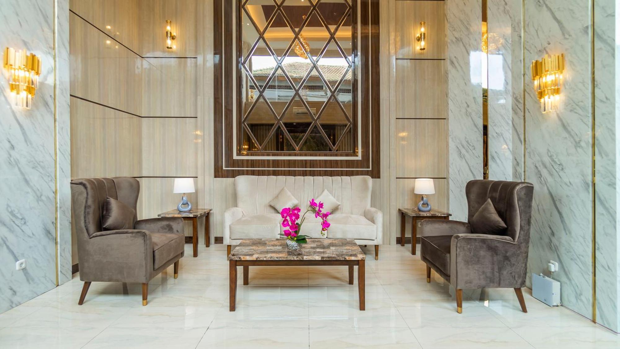 City Of Aventus Hotel - Denpasar エクステリア 写真