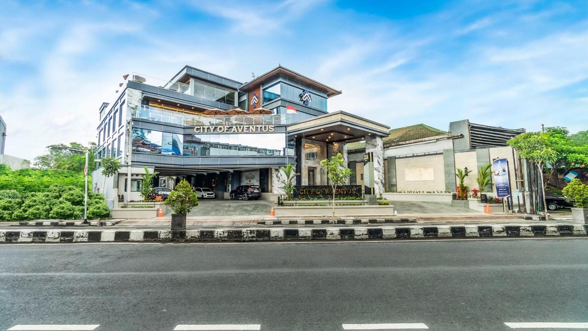 City Of Aventus Hotel - Denpasar エクステリア 写真