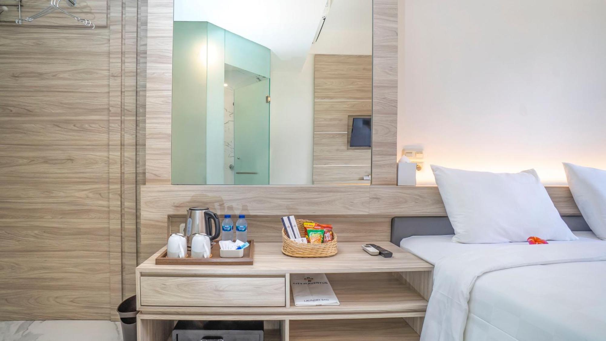 City Of Aventus Hotel - Denpasar エクステリア 写真